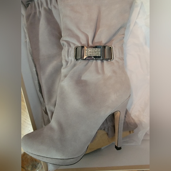 Bourne Italian made suede Over-the-knee leather Boots - Picture 3 of 8